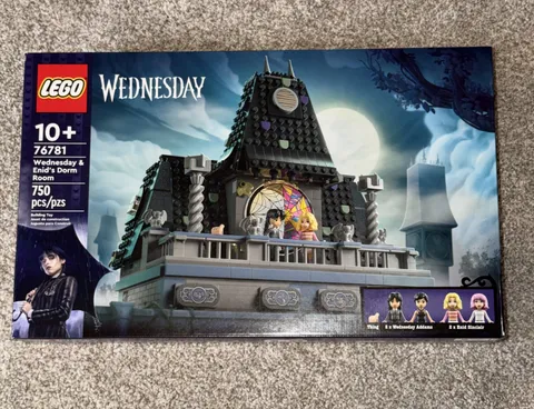 LEGO Wednesday: Wednesday & Enid's Dorm Room (76781)