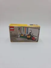 LEGO Promotional: Minifigure Factory (5005358)