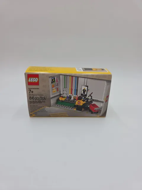 LEGO Promotional: Minifigure Factory (5005358)