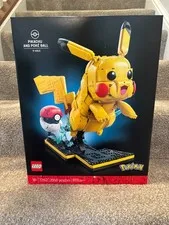 LEGO Pokemon Pikachu and Poke Ball 72152 Building Set Ships Same Day