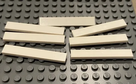 LEGO 7 White 1x6 Tile
