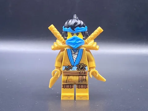 LEGO MINIFIGURE NINJAGO NYA - 10TH ANNIVERSARY GOLDEN NINJA NJO0707 WITH SWORDS