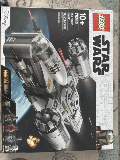 LEGO Star Wars The Mandalorian The Razor Crest 75292 1023 pcs 10+ Retired