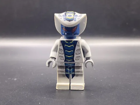LEGO MINIFIGURE NINJAGO RATTLA NJO0033 THE GOLDEN WEAPONS READ