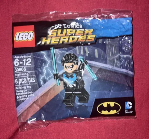 LEGO 30606 DC Comics Super Heroes Nightwing minifigure Poly Bag*BAG HAS WRINKLES