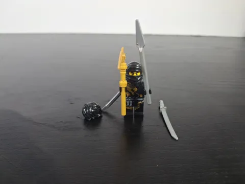 LEGO Ninjago Cole DX Minifigure Black with All Weapons In Great Condition 