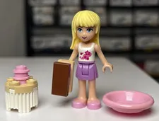 LEGO Minifigure frnd0002 Friends Stephanie Medium Lavender Skirt Mini Doll 3930