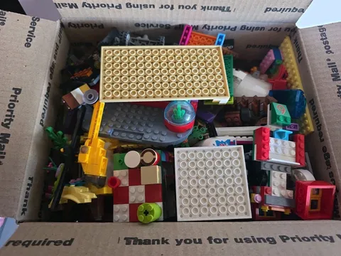 Box Of Loose Legos 4.8 Lbs