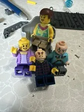 Legos Mini figure lot of (4) figures