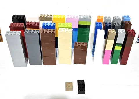 Lot of 268 LEGO Multicolor Bricks 2 x 2 (3003) & 2 x 4 (3001) Grey Brown Black