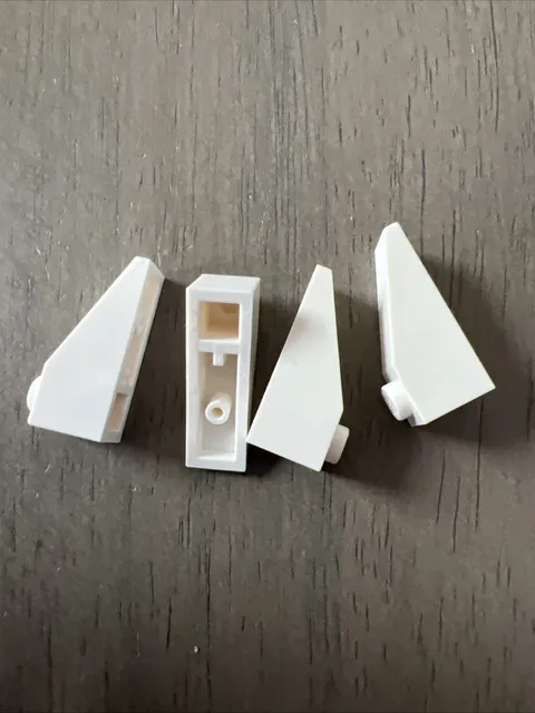 LEGO 4286 White Slope 33 3 x 1 - 4 Pieces