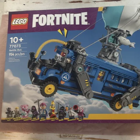 LEGO Fortnite Battle Bus 77073 Complete Set 954 pcs 10+ Brick Separator