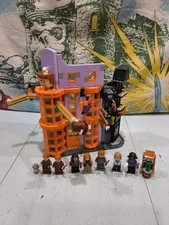 LEGO Harry Potter: Diagon Alley: Weasleys' Wizard Wheezes (76422)