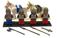 LEGO Castle Soldiers and Knights Minifigures Lot of 4