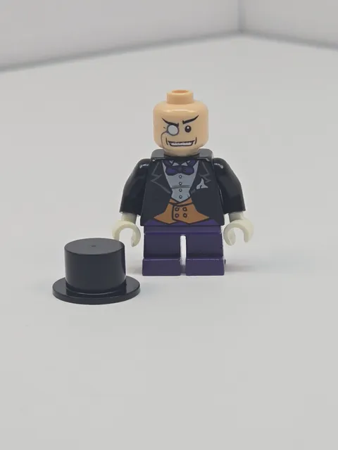 LEGO Batman 2006 Penguin Minifigure 7885 7783 Authentic Good Condition