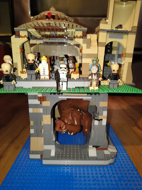 LEGO Star Wars Jabba's Palace 9516 & Rancor Pit 75005 Read 