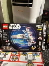 BRAND NEW LEGO Star Wars SMART Play: Luke’s Red Five X-Wing Toy 75423