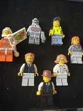 LEGO City Space Minifig Lot People Astronaut with Satellite Bulk 60224 A29-32