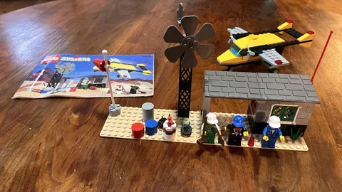 LEGO Town: Outback Airstrip (6444) 99.9% Complete w/ Instructions