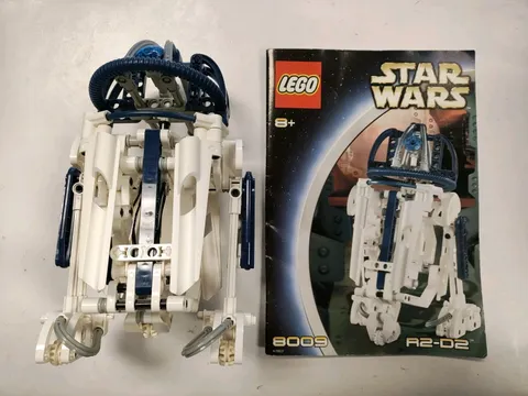LEGO STAR WARS R2-D2 8009 TECHNIC SET COMPLETE W/MANUAL NO BOX