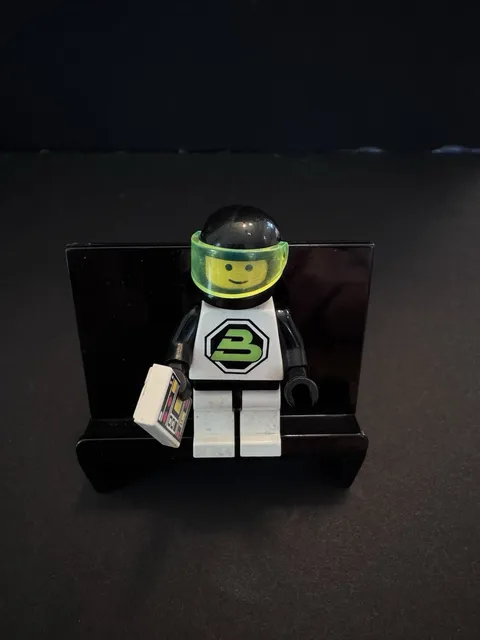Lego Classic Space - Blacktron 2 Minifigure (1991) - EX CONDITION