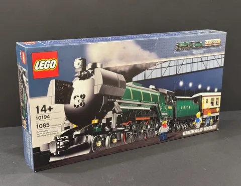 LEGO Advanced Models: Emerald Night (10194) - New - Unopened