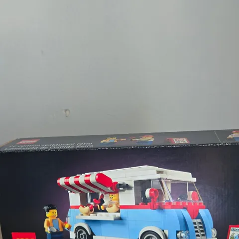 LEGO Retro Food Truck 40681 Limited Edition Promotional Set 310 pcs 18+