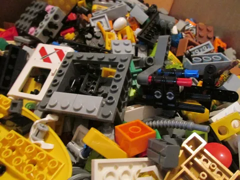 LEGO Bulk Mixed Bricks Parts Lot 8+ lbs Technic Specialty Pieces Star wars +