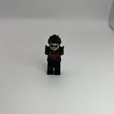 LEGO Nightwing Minifig DC Super Heroes sh085 76011 Set Exclusive 2014 Retired