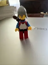 LEGO Minifigure Castle Knight Lion Crusader Red Legs/Feet Blue Arms