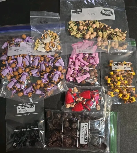 LEGO Friends 85 Minifigures 25 Animals Collection Lot +Parts And Pieces
