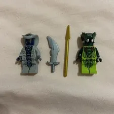 LEGO NINJAGO Minifigures (Hypnobrai and Venomari with weapons)
