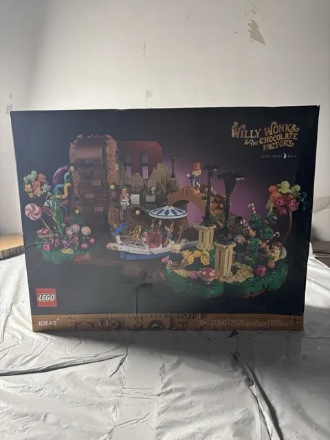 Lego Ideas Willy Wonka & the Chocolate Factory 21360 Brand New Sealed