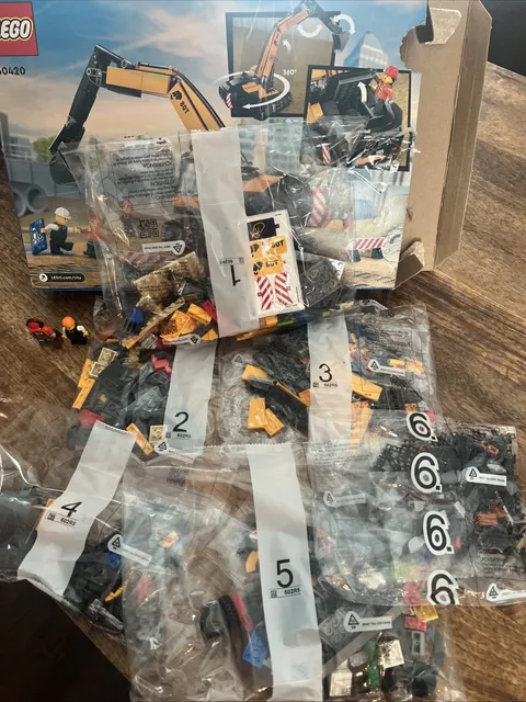 LEGO CITY: Yellow Construction Excavator (60420) New Open Box 5 bags sealed