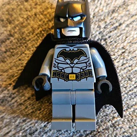 LEGO Batman Minifigure Gray Suit with Black Cape and Black Cowl