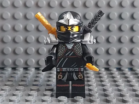 Lego Ninjago 9447 - Cole - ZX  Minifigure - Used see photos