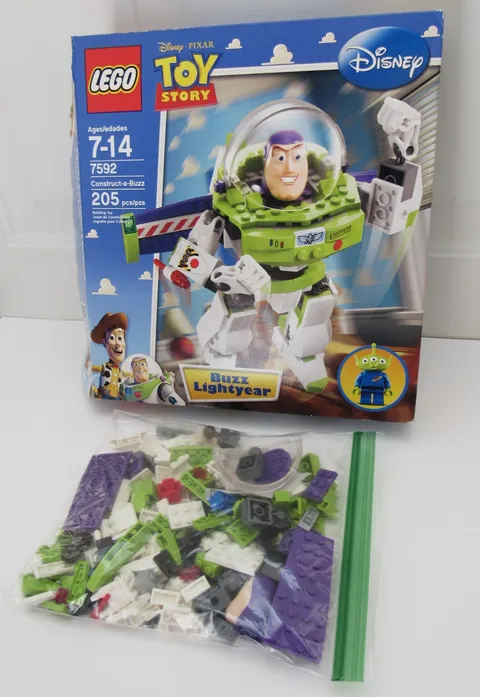LEGO DISNEY PIXAR TOY STORY 7592 CONSTRUCT-A-BUZZ LIGHTYEAR BOX ONLY, SOME PARTS