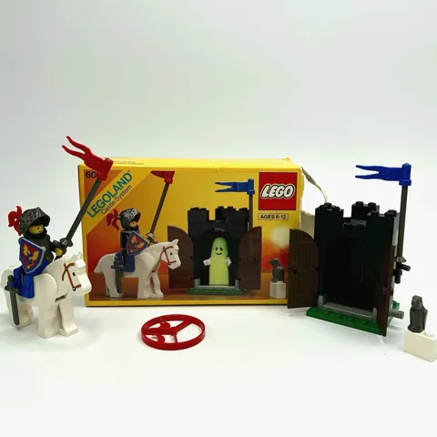 Vtg Lego Castle 6034 Black Monarch's Ghost w/ Box Missing The Ghost Figure