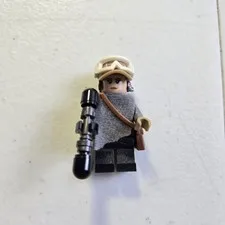 Lego Star Wars Jyn Erso Mini Figure W/Blaster Tunic & Pouch