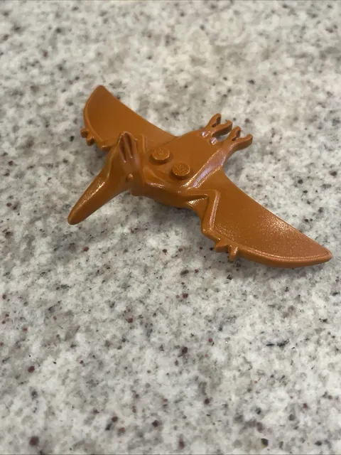 LEGO Pteranodon Pterodactyl Dinosaur Minifigure Dark Orange:  Dino Island 2000