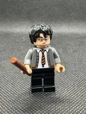 Lego Harry Potter Minifigure Gryffindor Cardigan Sweater 75966 hp238
