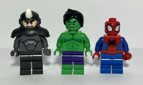 Lego Marvel Mini figures Lot. Hulk Rhino Spider-Man. Toys.