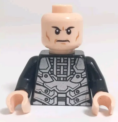 Lego Teenage Mutant Ninja Turtles TORSO & HEAD For Shredder Minifigure tnt052