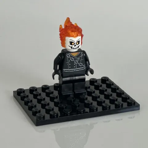 Ghost Rider Minifig, Johnathon 'Johnny' Blaze - White Head, Belt w/ Spike sh0861