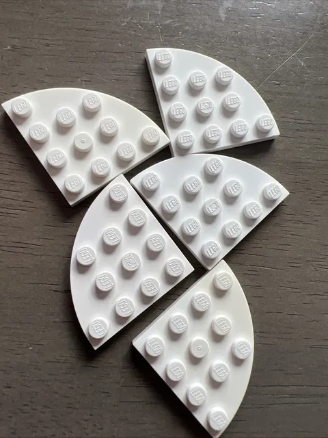 LEGO 30565 White Plate, Round Corner 4x4 - 5 Pieces