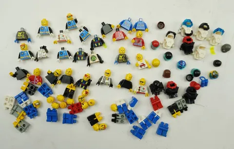 Vintage 1980 - 1990's Lot Space LEGO Minifigures random Parts Lot