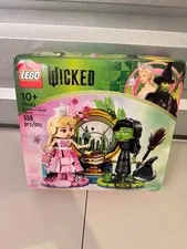 LEGO Wicked Elphaba & Glinda Figures 75682 558 Pcs Open Box Complete