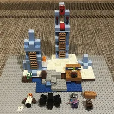 LEGO Minecraft The Ice Spikes