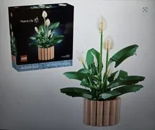 LEGO Botanicals Peace Lily New Free Shipping