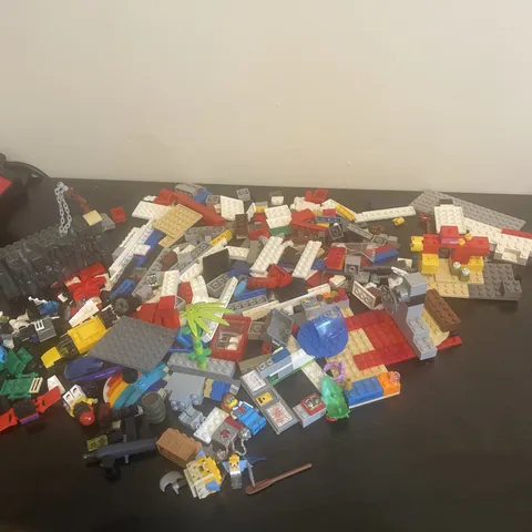 Lego City Lego Pirates Lego Mindcraft Lego creator & mega blocks mixed lot 2+lbl